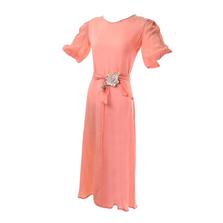 1930s Peach Silk Vintage Dress With Silk Flower Applique Size 6 at 1stDibs