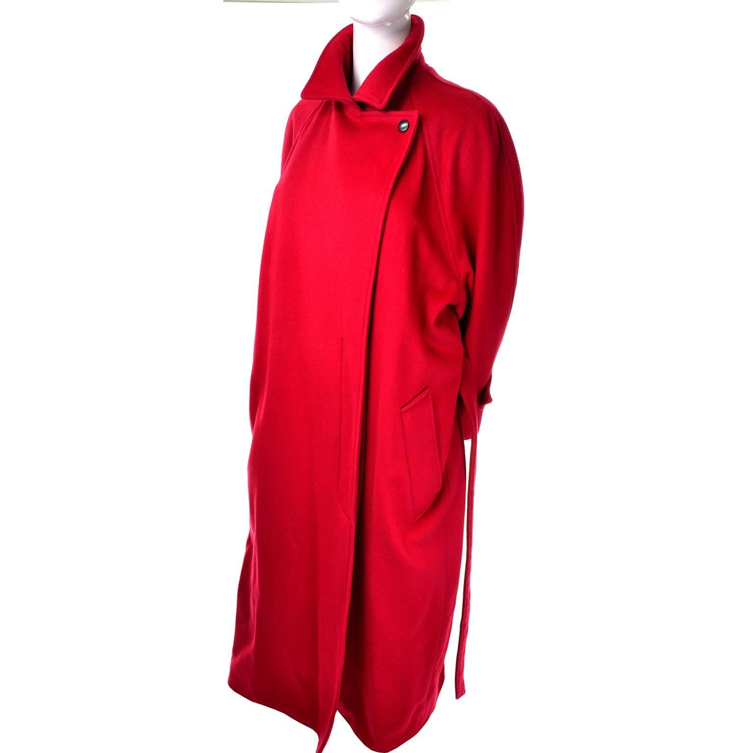 Ramosport Paris Vintage Red Wool Coat Made in France Size 40 or US 8/10 In Excellent Condition In Portland, OR