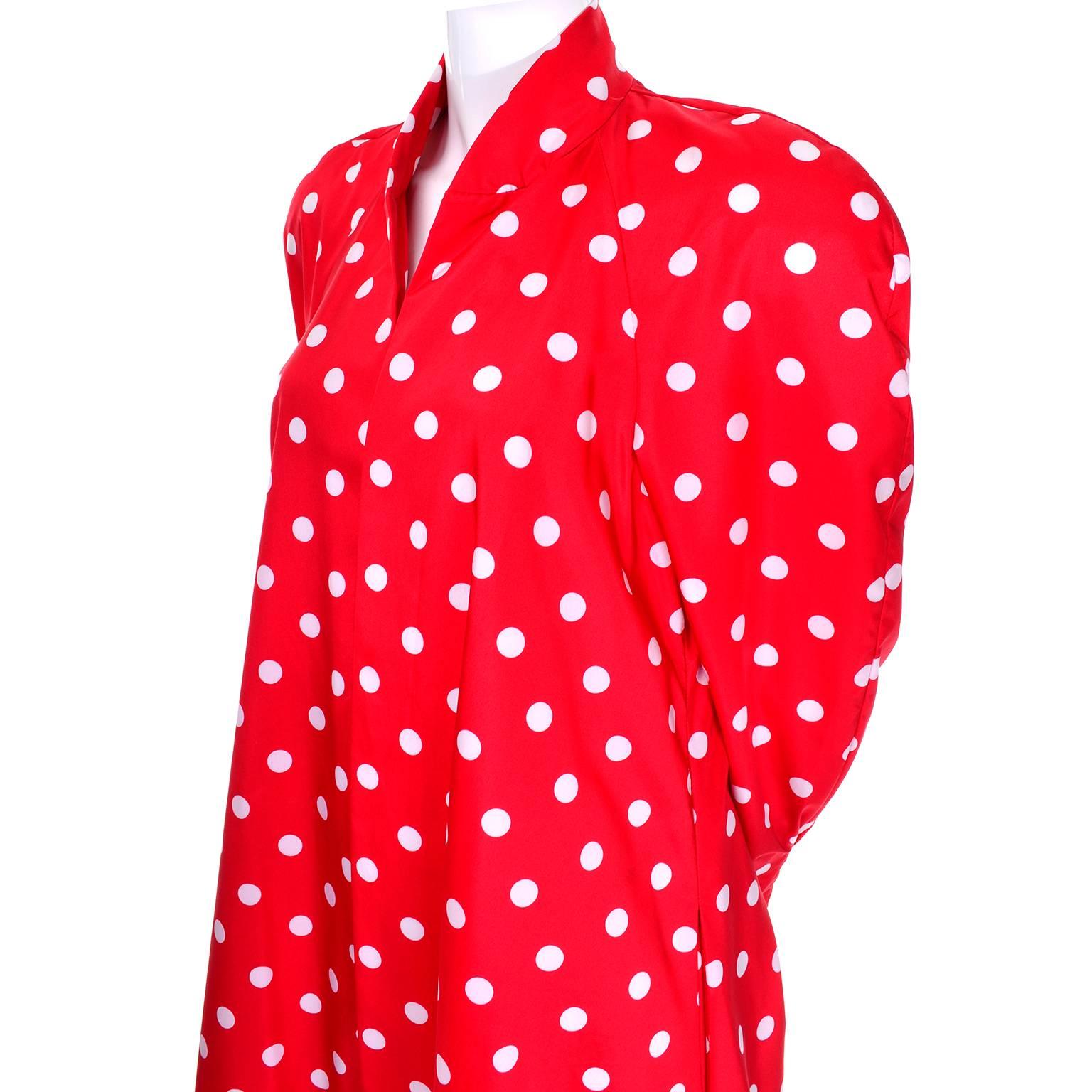 1980s Victor Costa Bergdorfs Red w White Polka Dots Summer Evening Swing Coat In Excellent Condition In Portland, OR