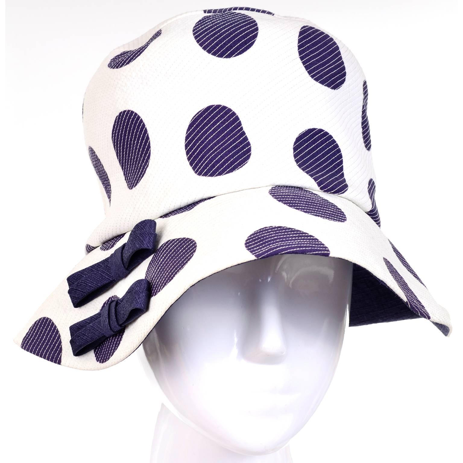 Josie 1960s Mod Vintage Hat White With Navy Blue Polka Dots In Excellent Condition In Portland, OR