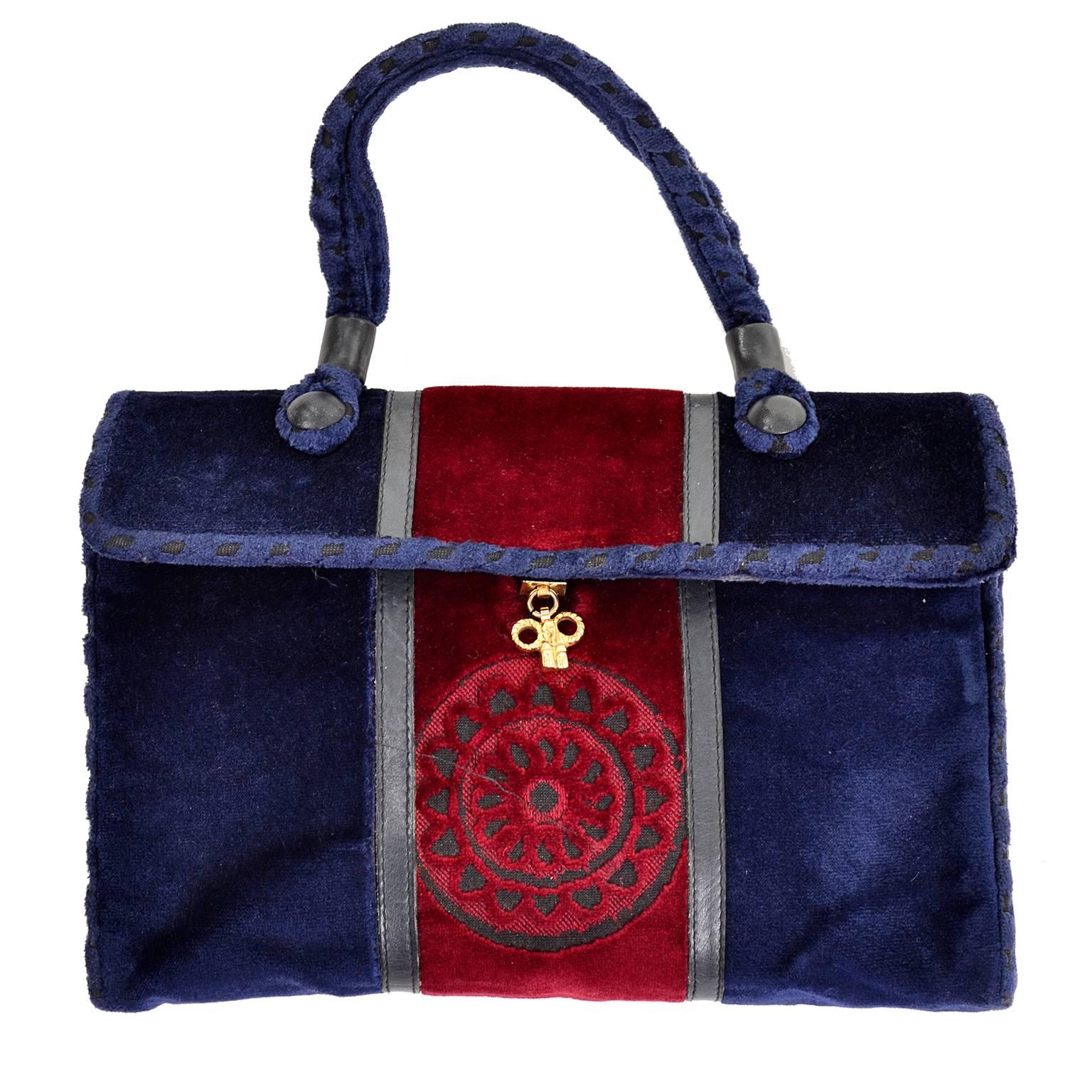 Rare 1960s L Righini Via Condotti Roma Blue and Burgundy Vintage Velveteen  Handbag For Sale at 1stDibs | via condotti bags, via condotti wallet, borse  righini roma
