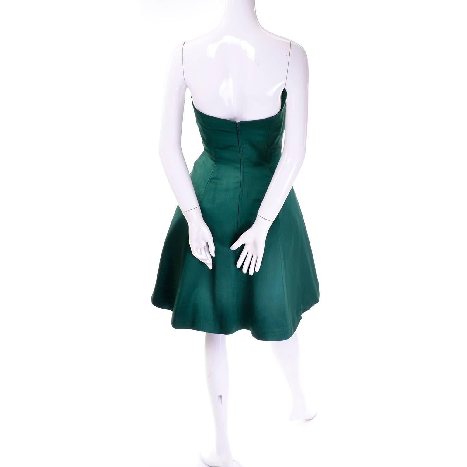 1980s Vicky Tiel Couture Bergdorf Goodman Green Sweetheart Bodice Evening Dress For Sale 1