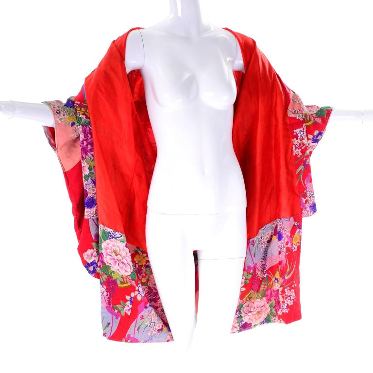 Red Floral Silk Multi Colored Vintage Kimono Robe from Asian Textile