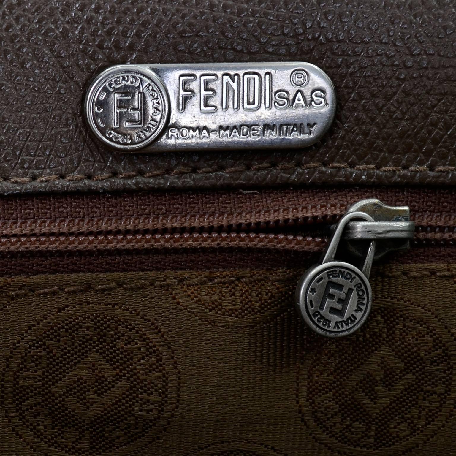 Vintage Fendi SAS Canvas & Leather Logo Handbag w Adjustable Shoulder Strap In Excellent Condition In Portland, OR