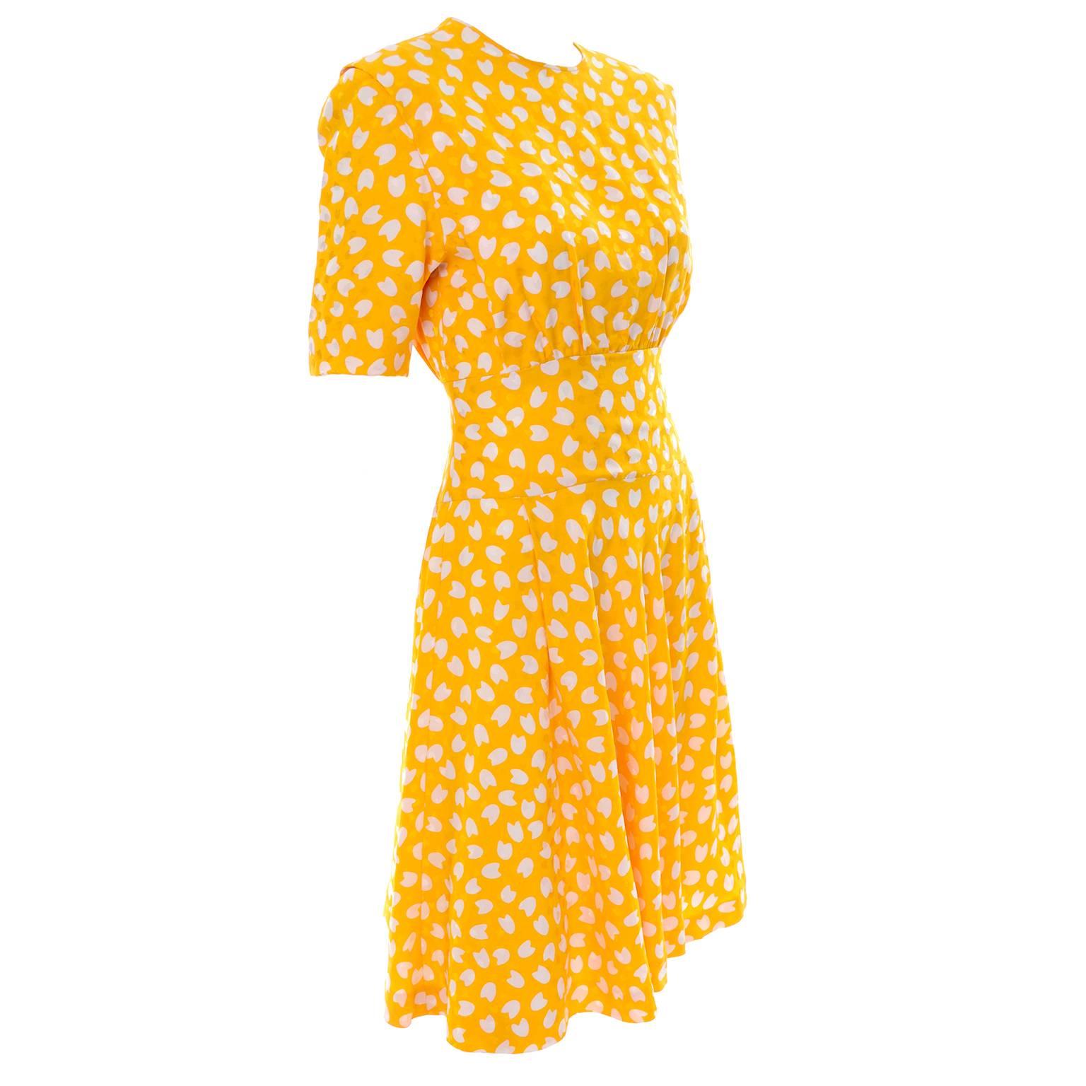 Vintage Silk Dress Unlabeled Couture in Abstract Yellow & White Tulip Print