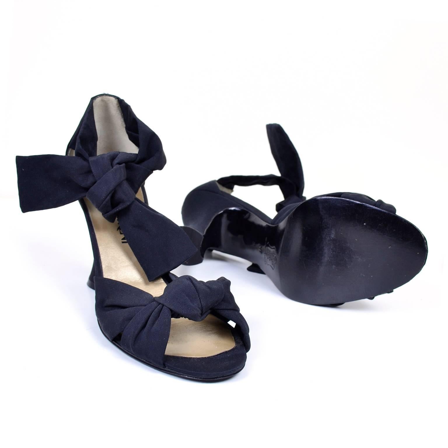 Cher Owned Shoes YSL Yves Saint Laurent Black Vintage Ankle Strap 1930s Style In Excellent Condition In Portland, OR