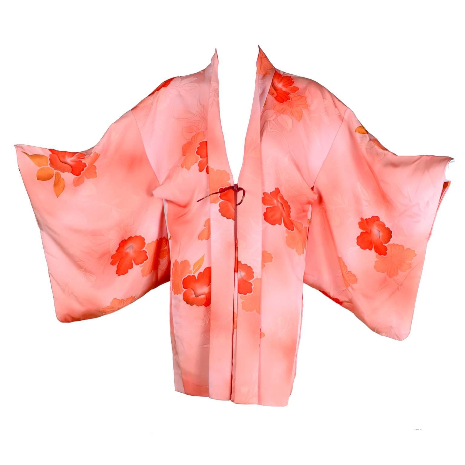 1930s Haori Vintage Kimono in Peach Silk With Orange Hibiscus Flowers