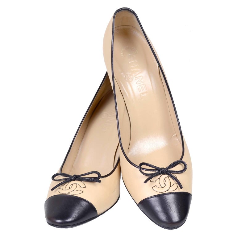 Chanel Shoes Beige and Black 37.5 Pumps with Bows Black Heels With Box at  1stDibs