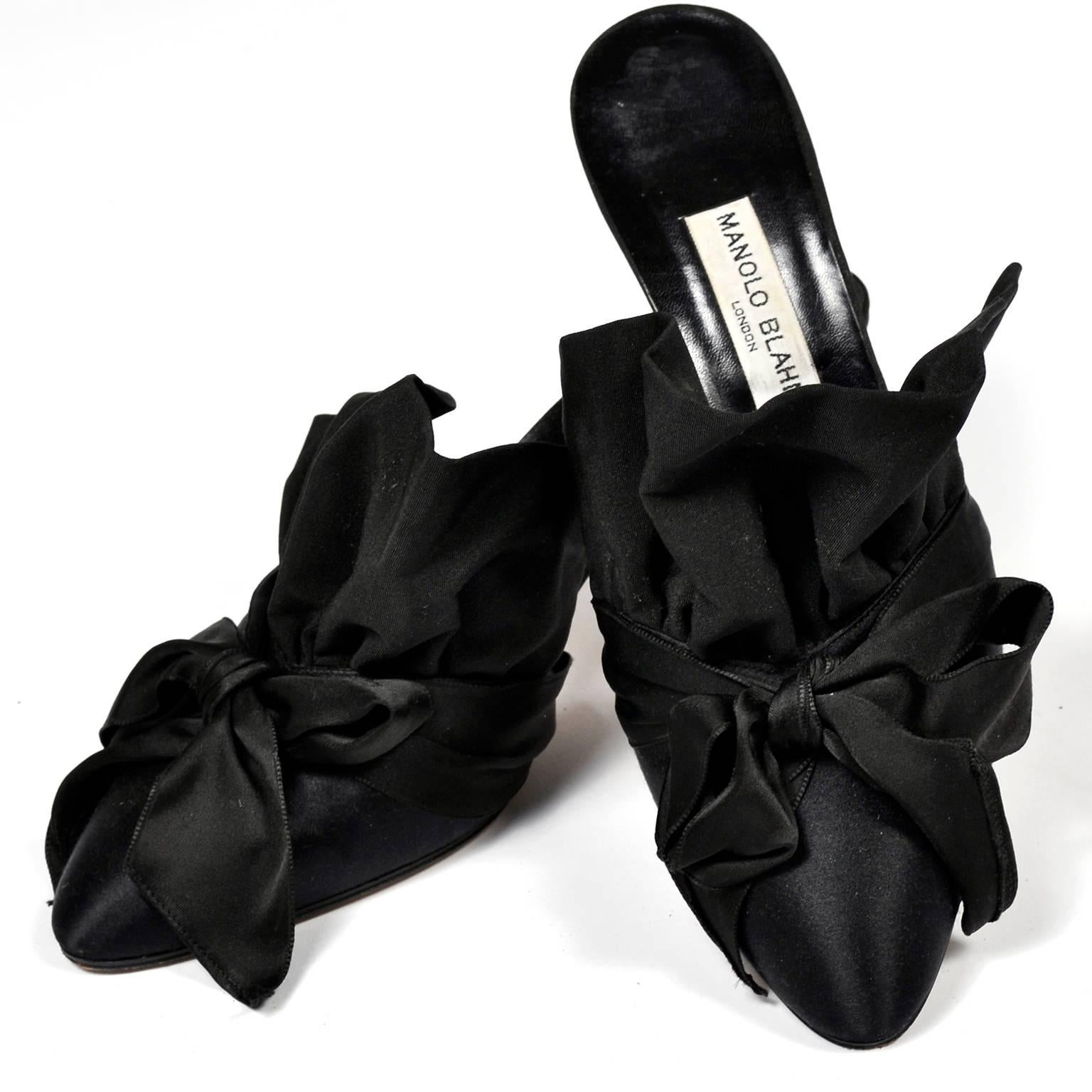 Manolo Blahnik Rare Vintage Black Ruffled Satin Bow Shoes Mules Size 39.5 6