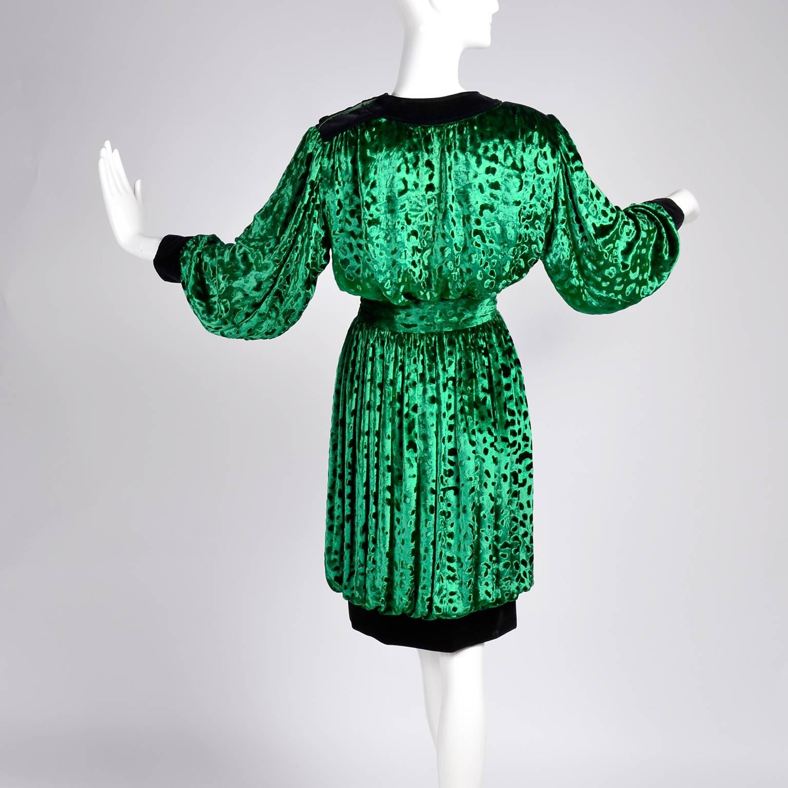 Women's Yves Saint Laurent YSL Vintage Green Velvet 2pc Dress Bubble Skirt & Top Outfit