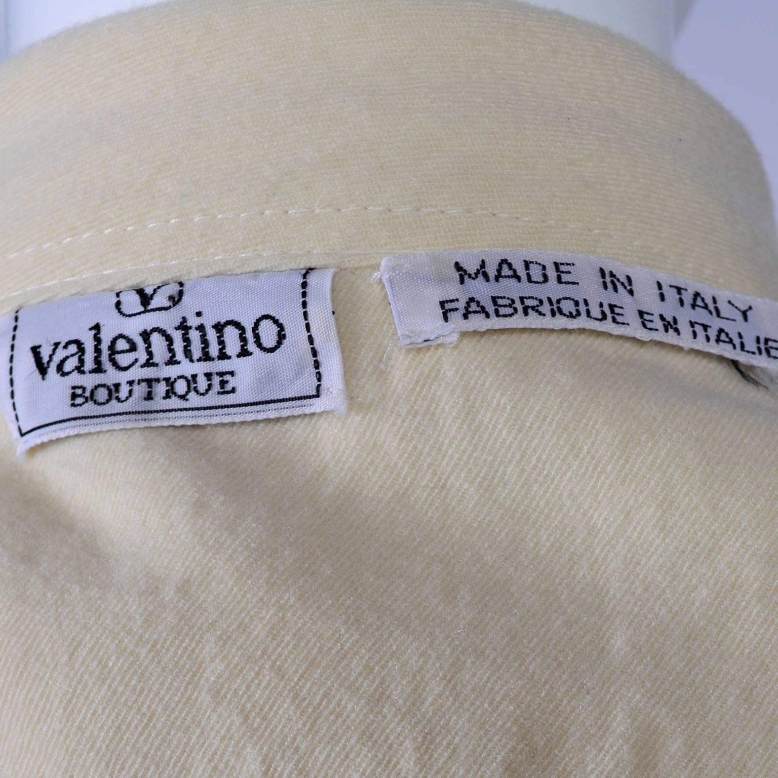 Women's Valentino Vintage Coat Double Breasted Cream Wool Trench Coat