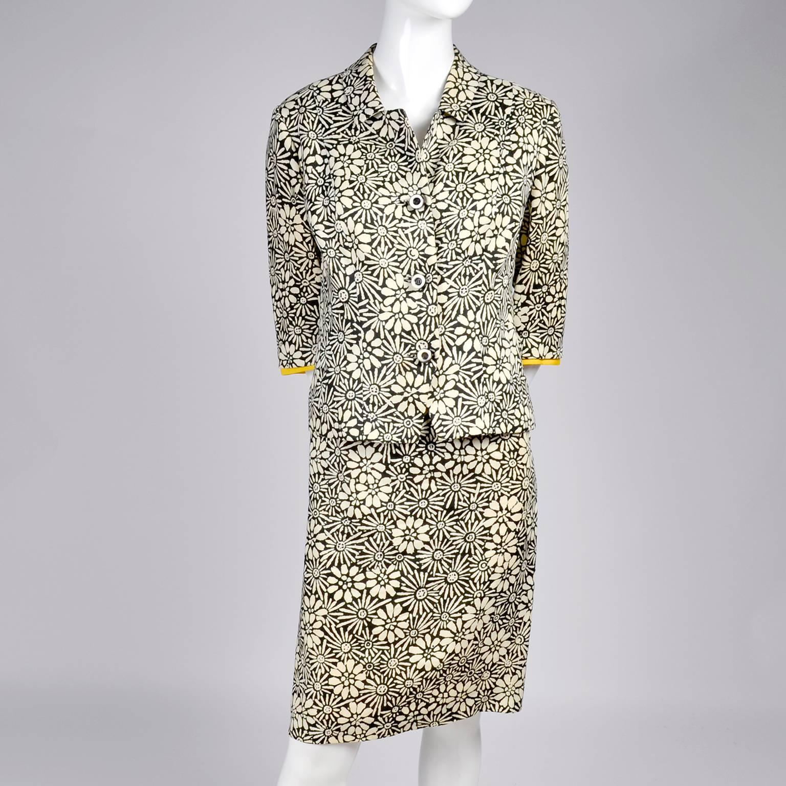 Women's Bullocks Wilshire 1960s Skirt Suit in Floral Linen Print W Marigold Yellow Trim