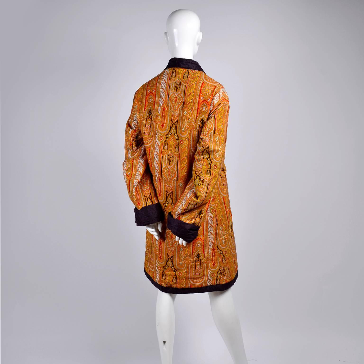 Vintage Smoking Jacket Coat  in Gold Moroccan Style Print With Purple Lining In Excellent Condition In Portland, OR