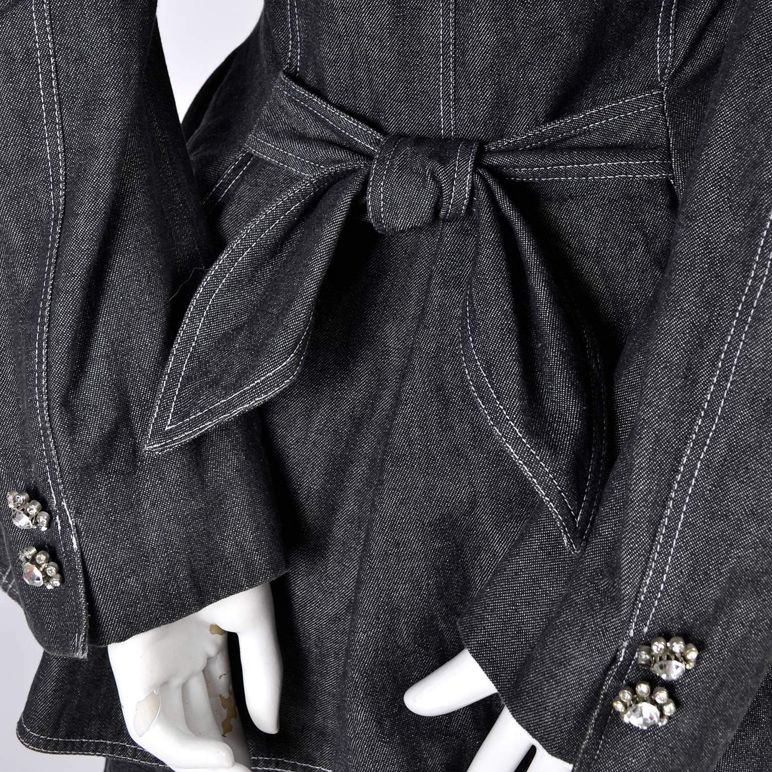 1980er Patrick Kelly Anzug in grauem schwarzem Denim mit Shorts und Schößchenjacke 4/6 1