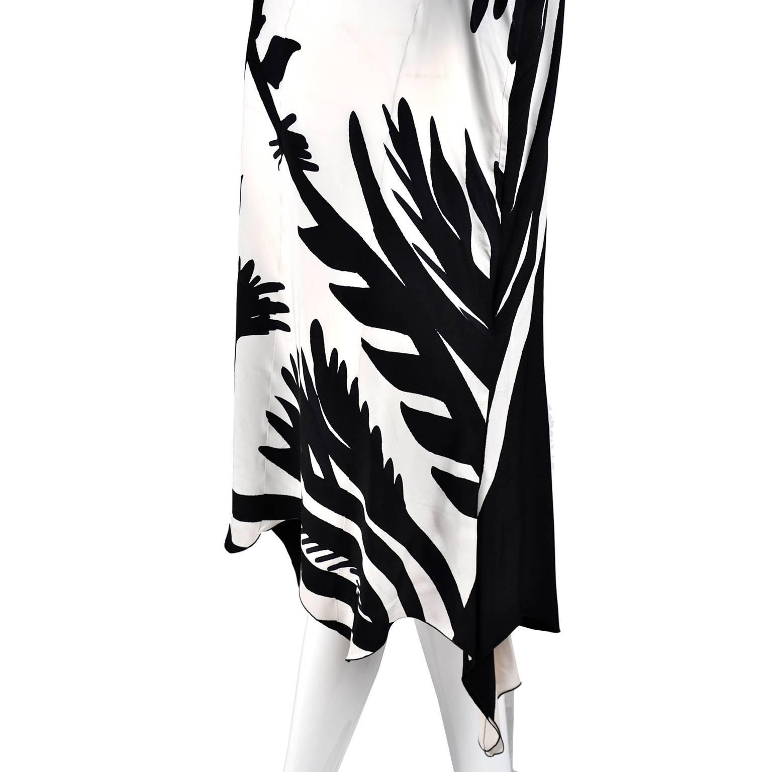 Vintage Caftan Dress in Black and White High Contrast Abstract Print (Schwarz)