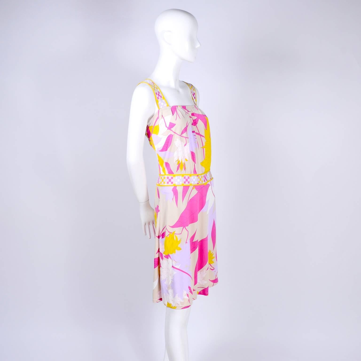 Pucci Rayon Jersey Leaf Floral Print Dress in Pink Cream Yellow and Lavender 10 In Excellent Condition In Portland, OR