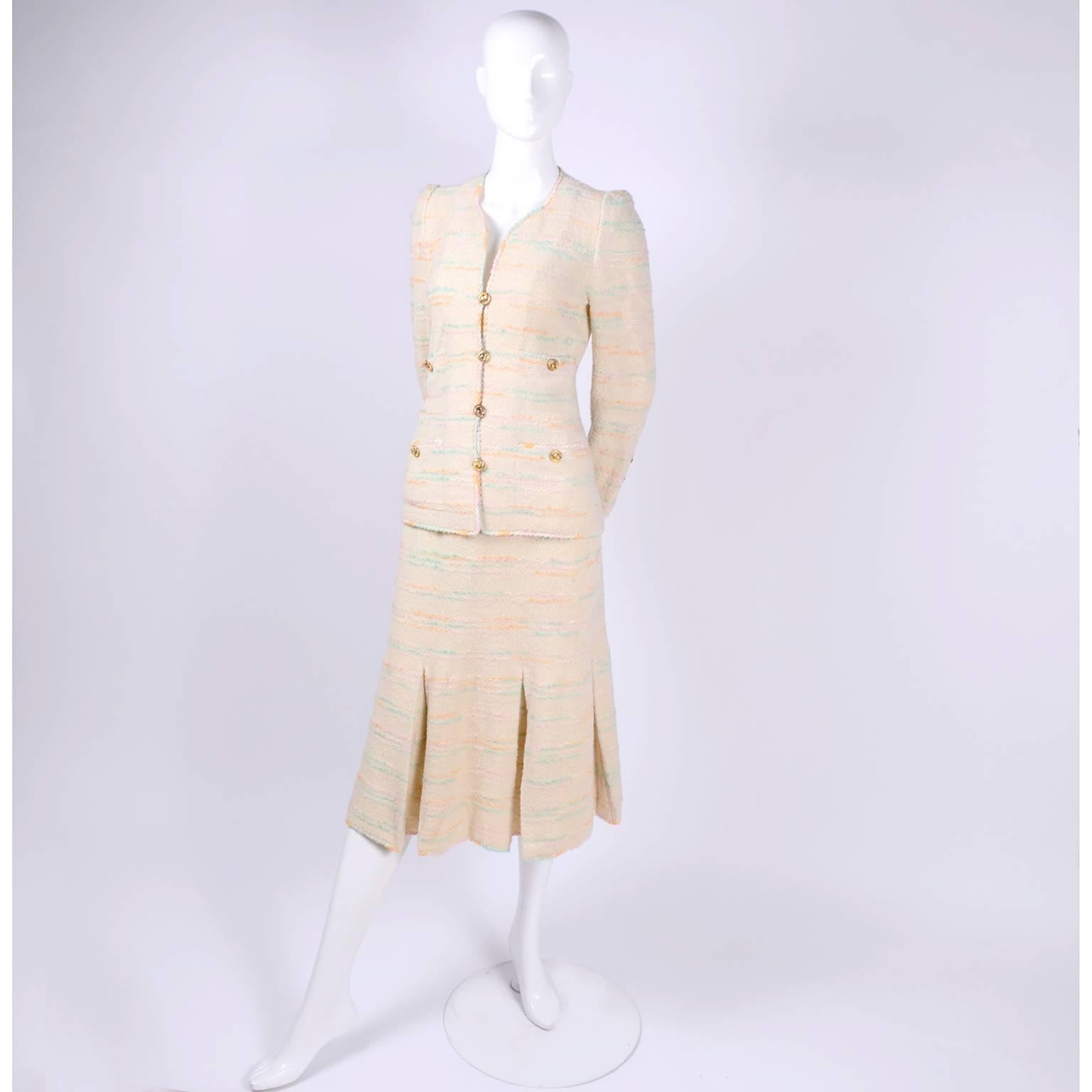 Beige 1970s Adolfo Vintage Skirt & Jacket Suit W/ Matching Handbag in Cream Boucle