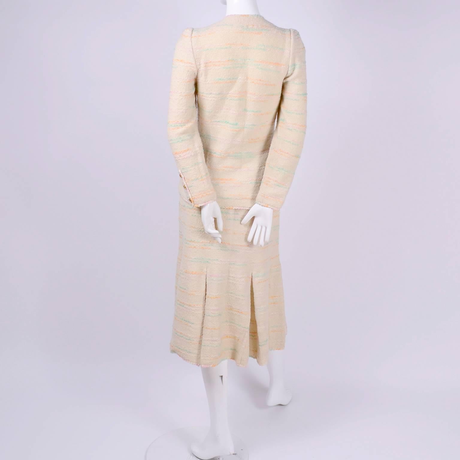 1970s Adolfo Vintage Skirt & Jacket Suit W/ Matching Handbag in Cream Boucle 4