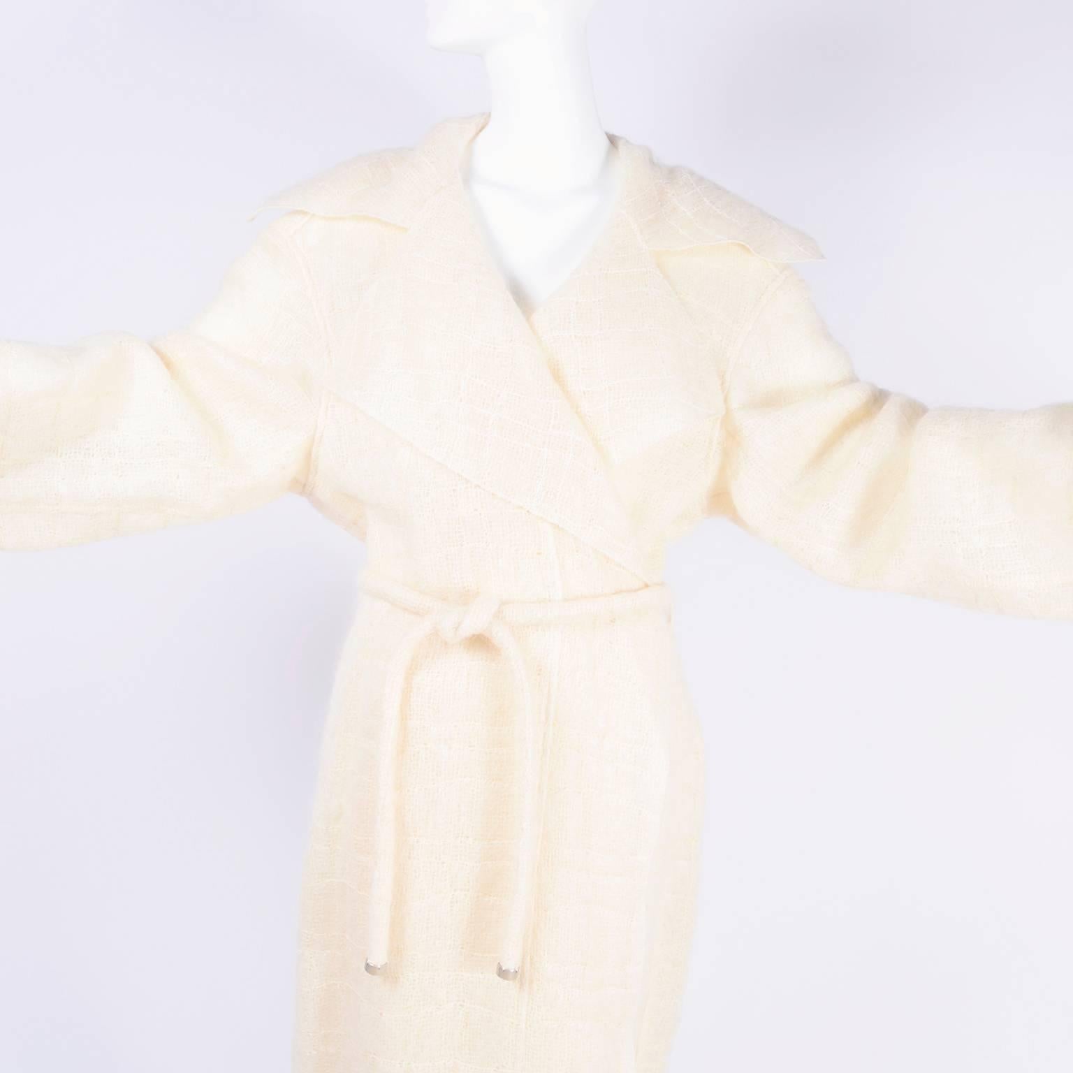 White Documented Runway Chanel Coat in Cream Mohair Wool, Autumn / Winter 1998