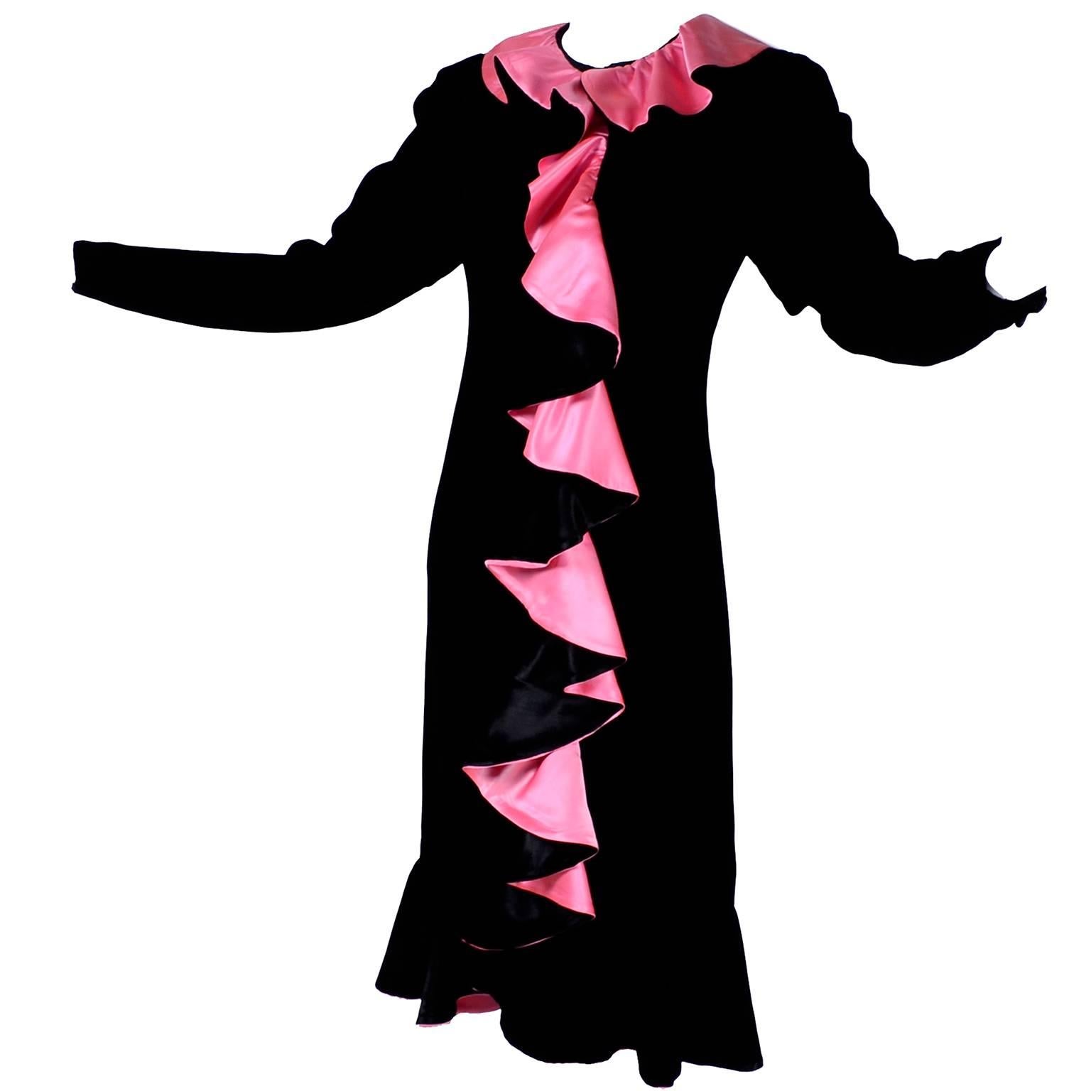 1980s Oscar de la Renta Vintage Dress in Black Velvet with Pink Satin Ruffles