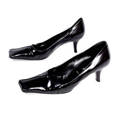 chaussures Prada des années 1990 - Pompes en cuir verni noir à bouts carrés