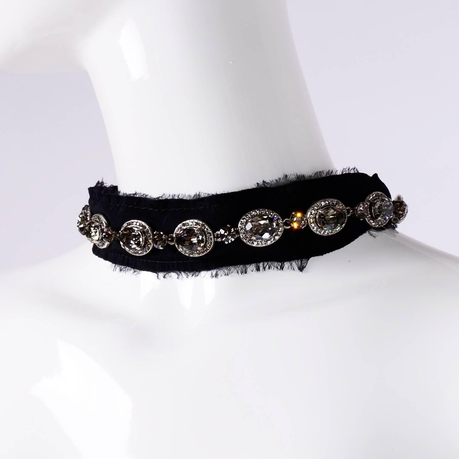 ribbon choker