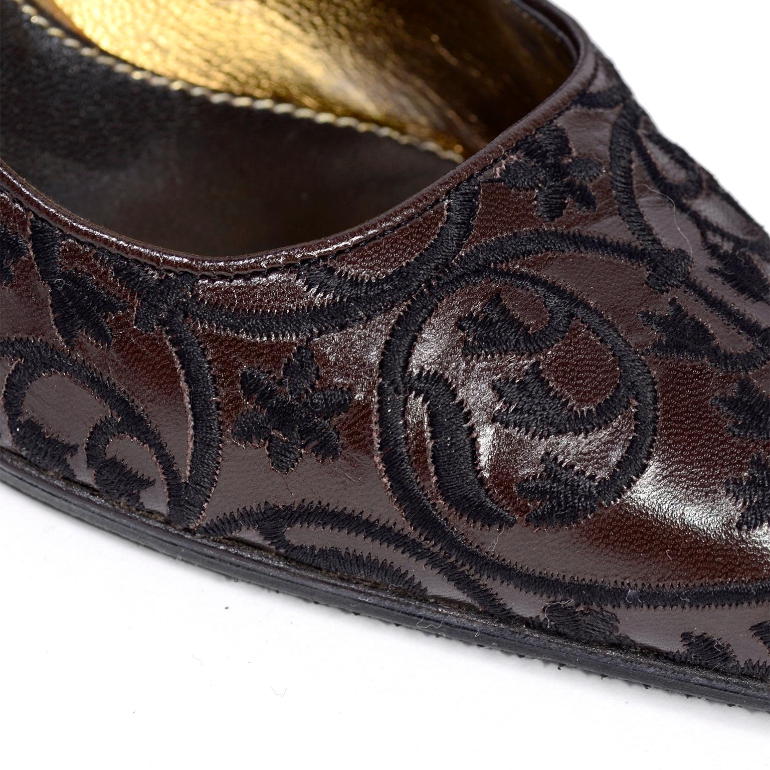 Chaussures Prada à talons brodés en cuir marron foncé, taille 37,5 L 3