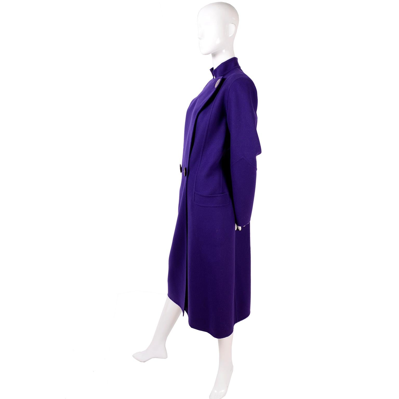 Salvatore Ferragamo Vintage-Mantel aus tief lila Wolle  im Angebot 4