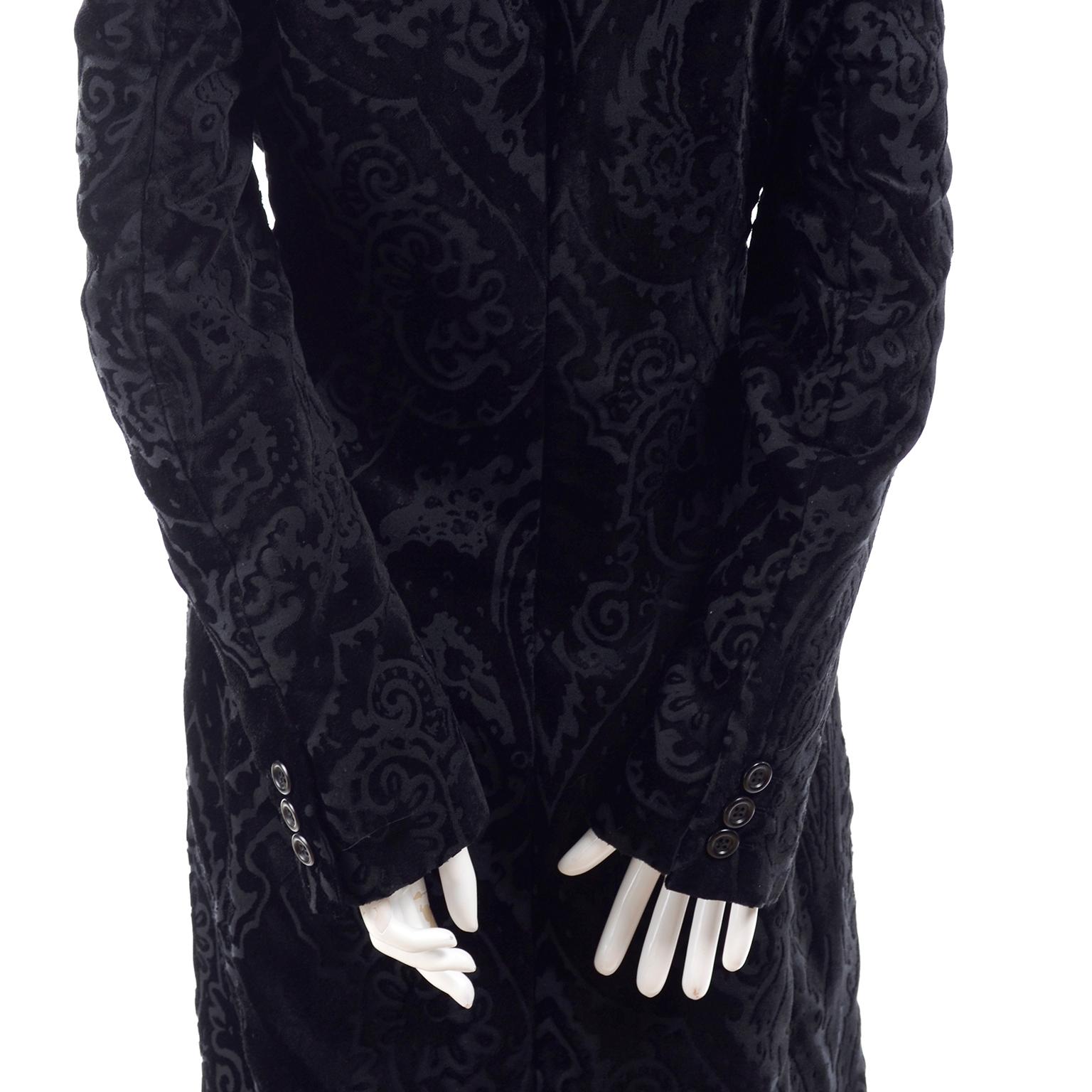 Dolce & Gabbana Cut Velvet Vintage Evening Coat In Excellent Condition In Portland, OR