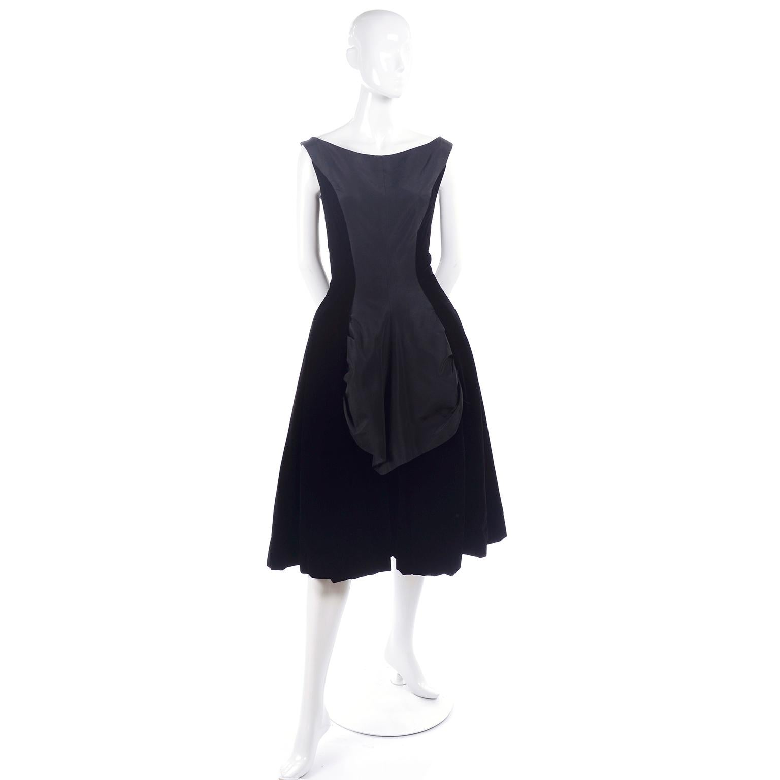 1950s Black Velvet and Taffeta Vintage Party Dress With Full Skirt In Excellent Condition In Portland, OR
