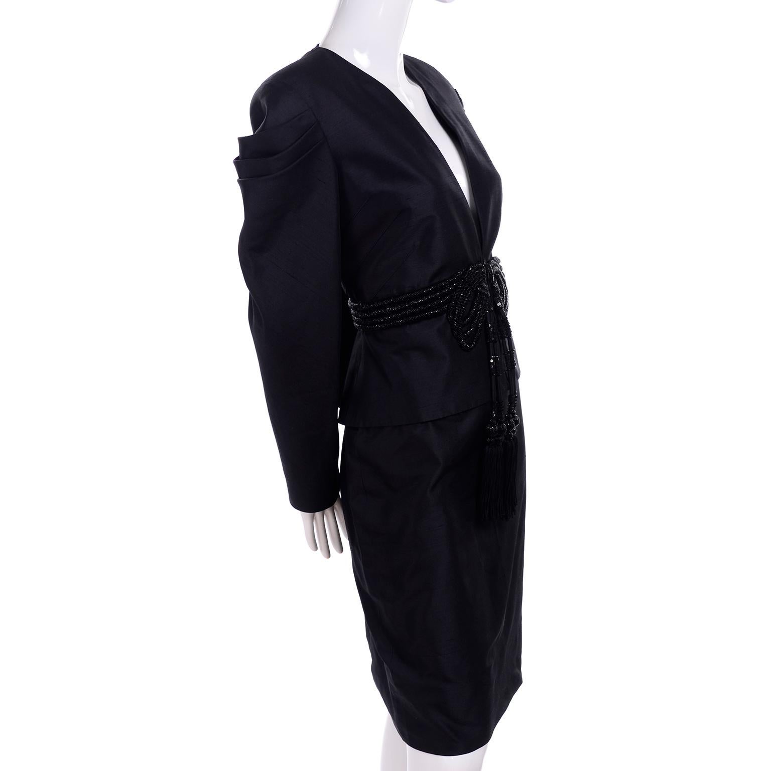 2006 Valentino Runway Beaded Black Silk Avant Garde Beaded Jacket & Skirt In Excellent Condition For Sale In Portland, OR