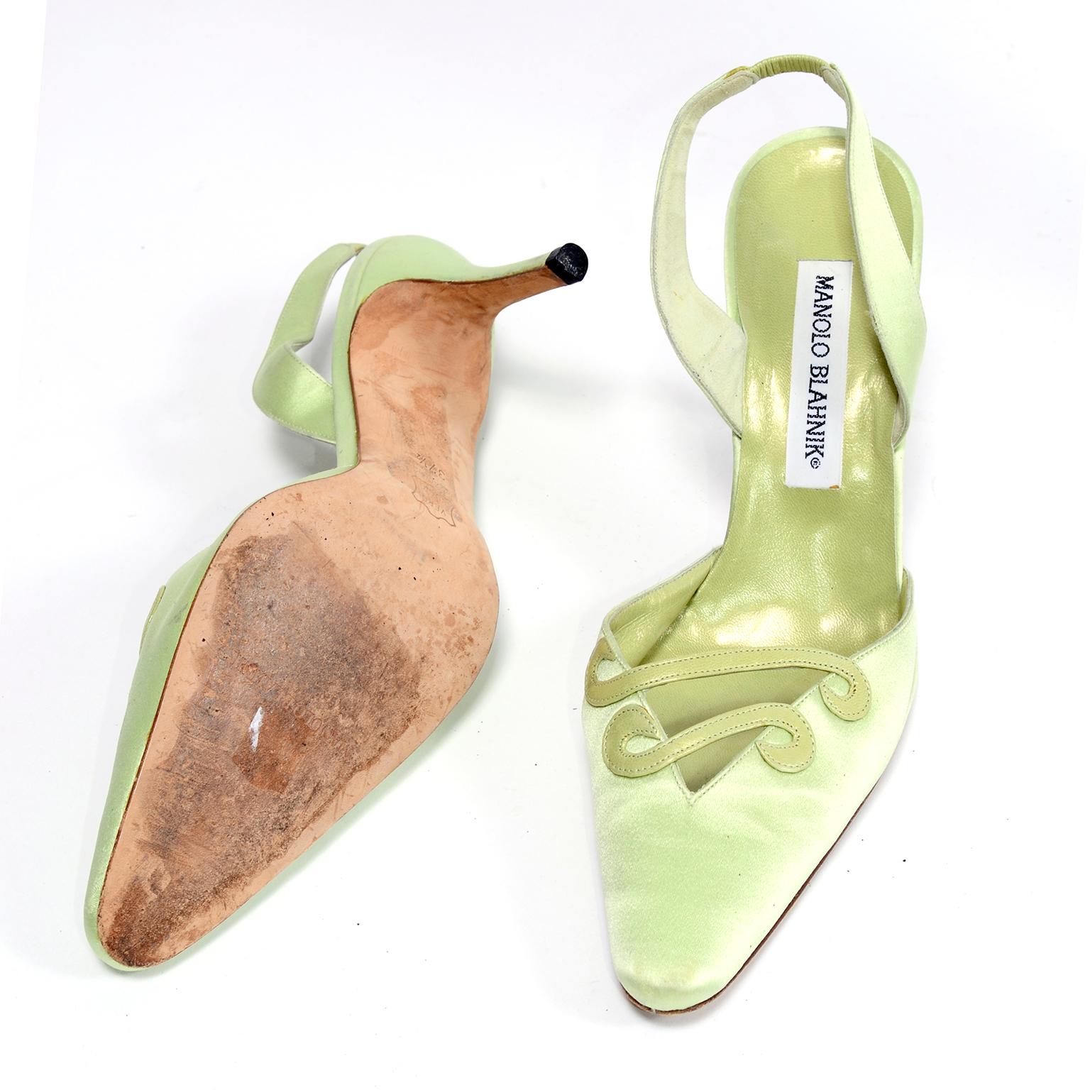 Green Manolo Blahnik Carolyne Slingback Shoes w/ Decorative Swirls in Size 37.5 In Good Condition In Portland, OR