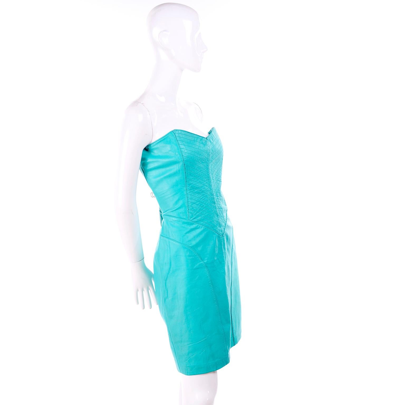 Vintage Strapless Turquoise Blue Green Leather 1980s Dress in Size 4/6 In Excellent Condition For Sale In Portland, OR