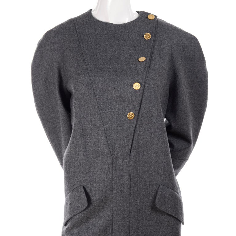 The #Chanel suit, 1954some things never change, because they do
