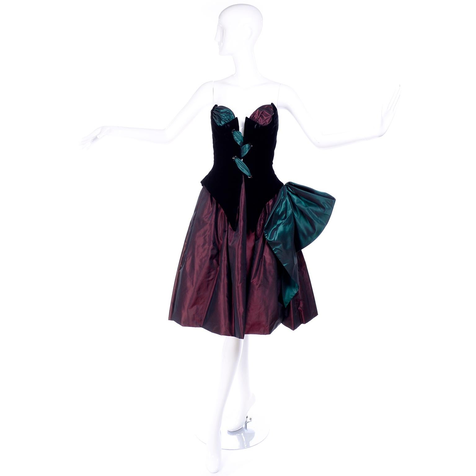Bob Mackie Green & Wine Velvet & Taffeta Vintage Plunging Corset Dress & Wrap For Sale 2
