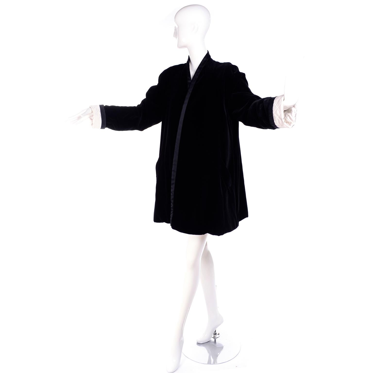 Women's Escada Couture Black Velvet Evening Coat W/ Quilted Silk Ivory Lining For Sale