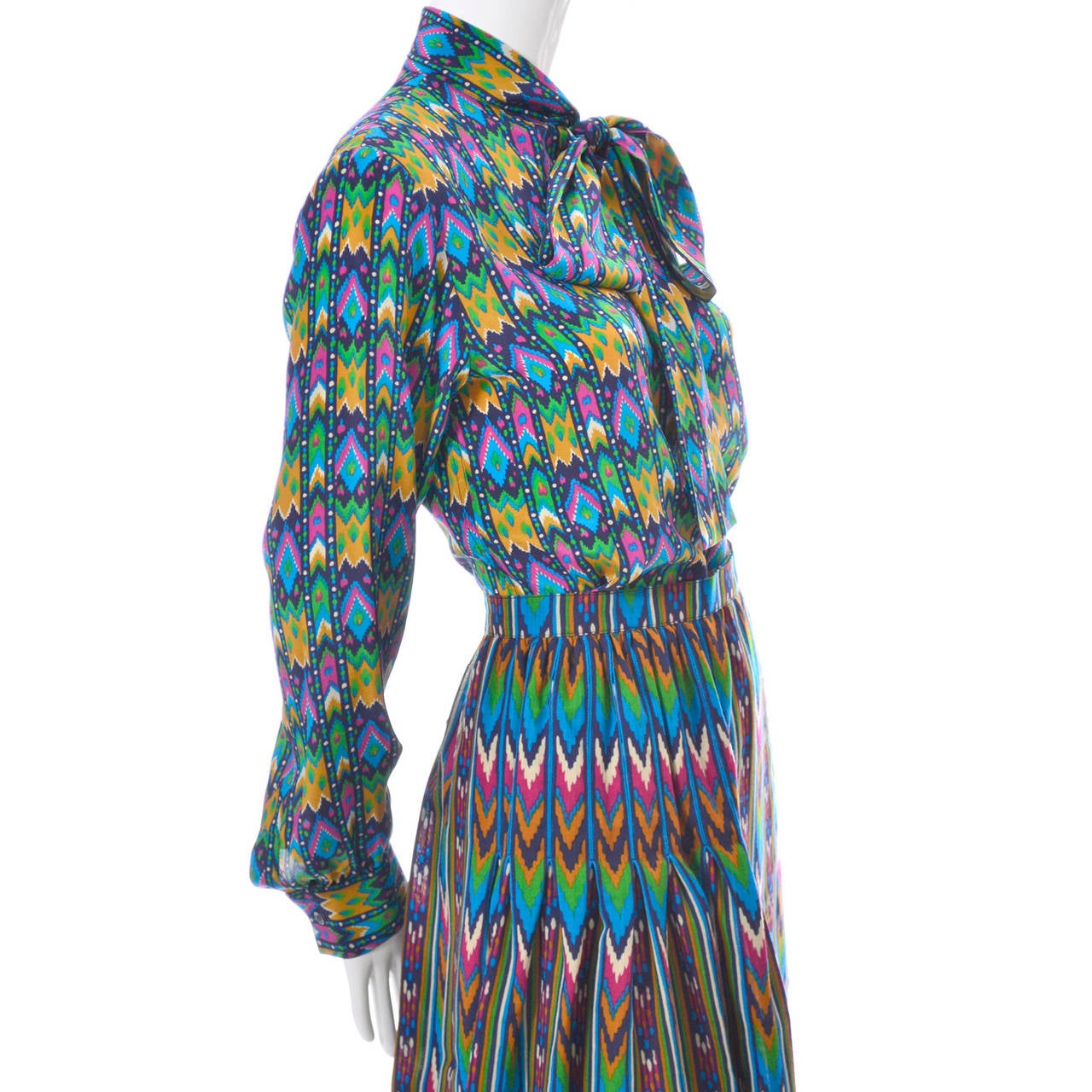 Women's 1970s YSL Vintage Dress Yves Saint Laurent 2 pc Silk Skirt Blouse Mint Condition