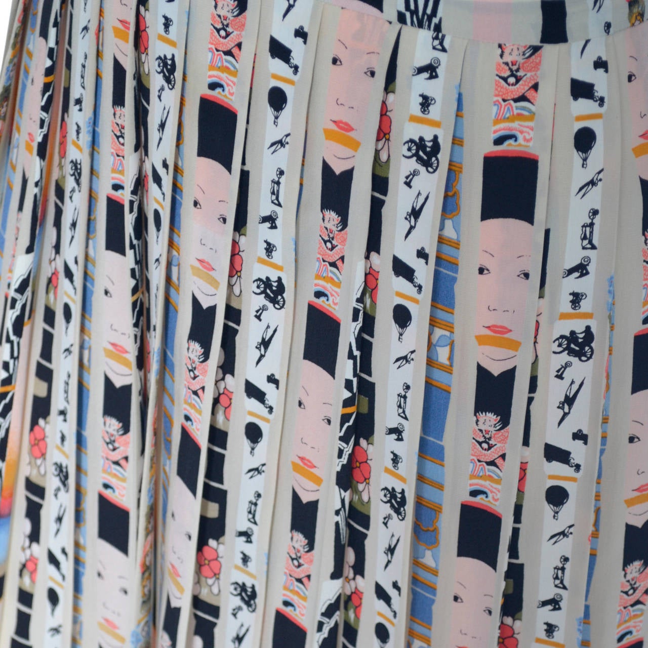 1970s Vintage Dress Loewe Spain Novelty Print Silk Doll Faces Drop Waist 1
