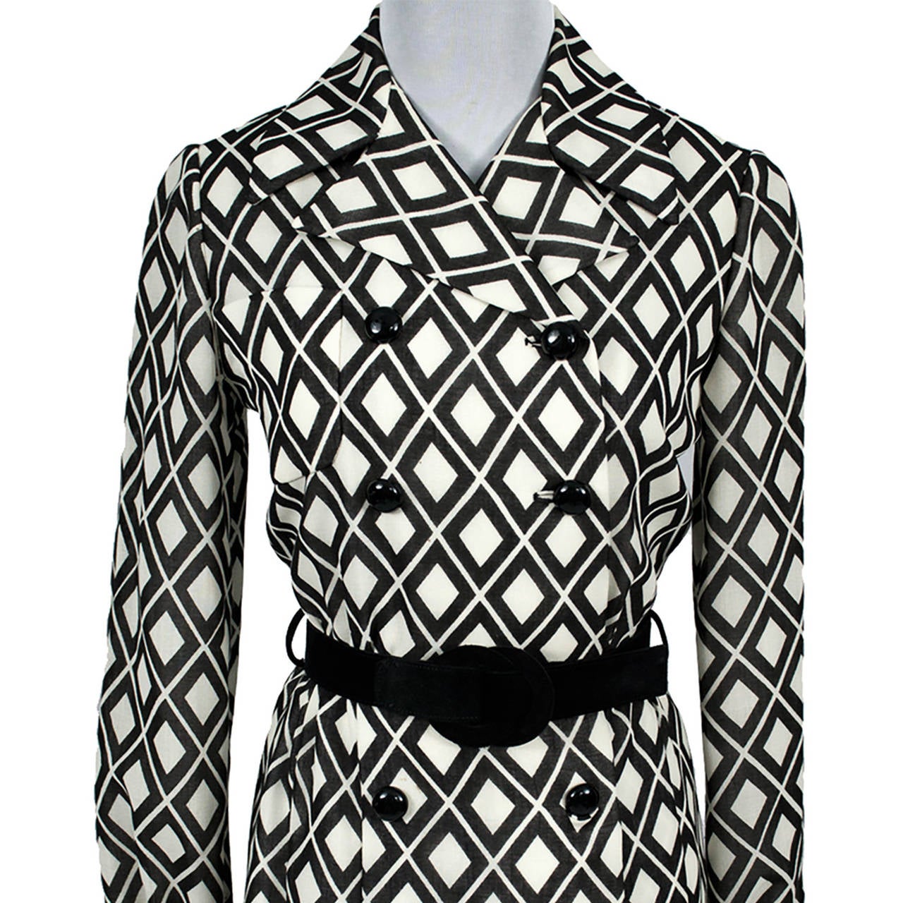 This is a really wonderful late 1960's or early 1970's rare Valentino dress and it's one of my favorites! Fabulous Boutique Valentino vintage dress with diamonds that resemble the V logo on the Valentino label. Dark brown and ivory with matching