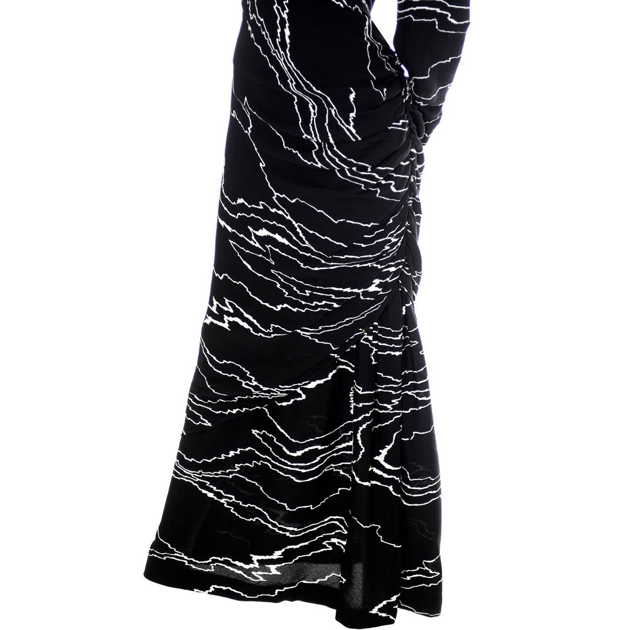1985 Bill Blass Vintage Runway Dress Abstract Black White Evening Gown Draping For Sale 9