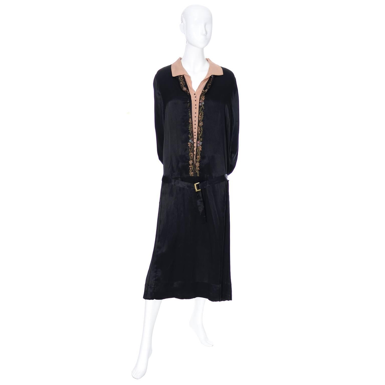 Women's 1920s Vintage Dress Black Silk Fine Floral Embroidery MOP Belt Buckle 44B