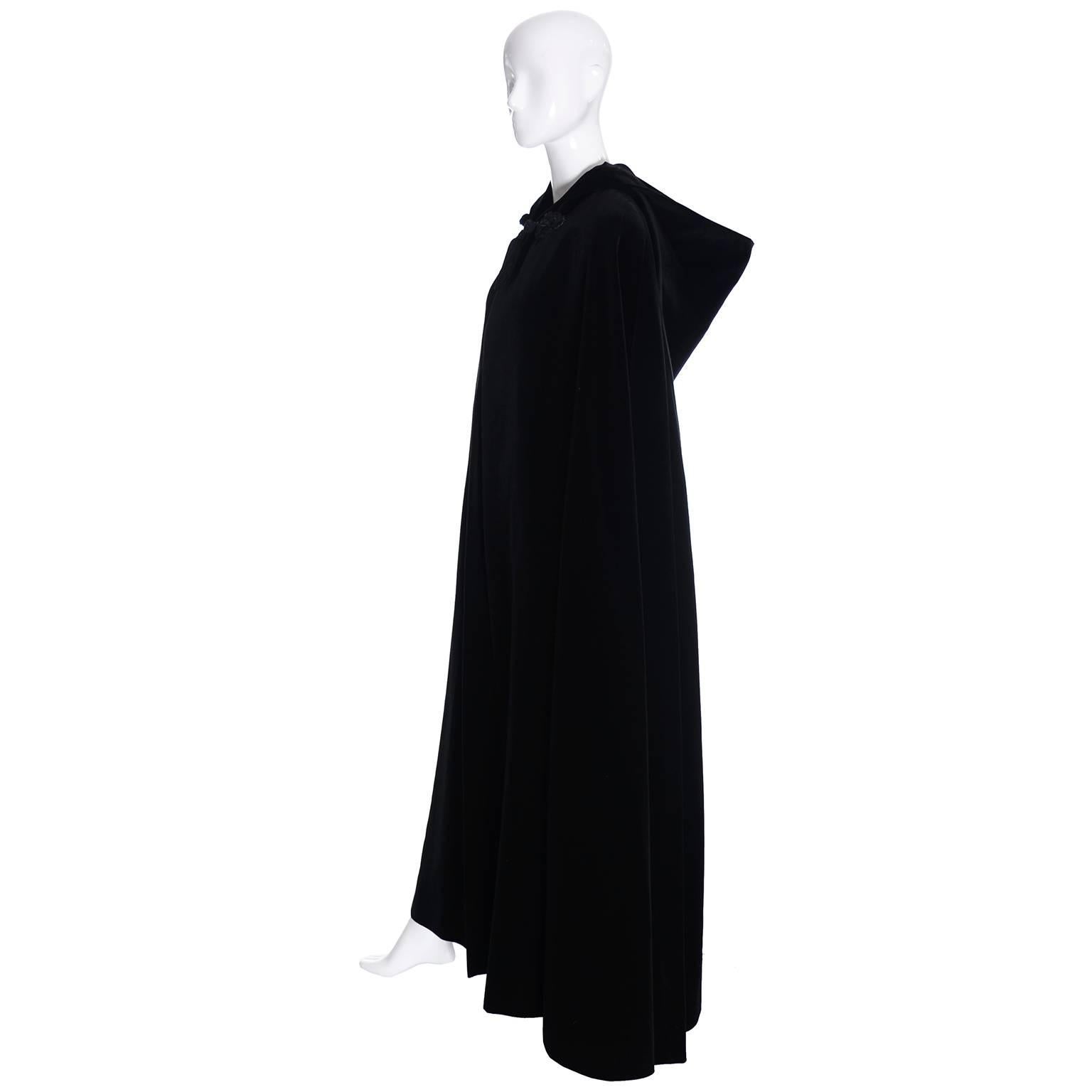 Women's YSL Yves Saint Laurent Rive Gauche Vintage Opera Cape Hooded Black Velvet