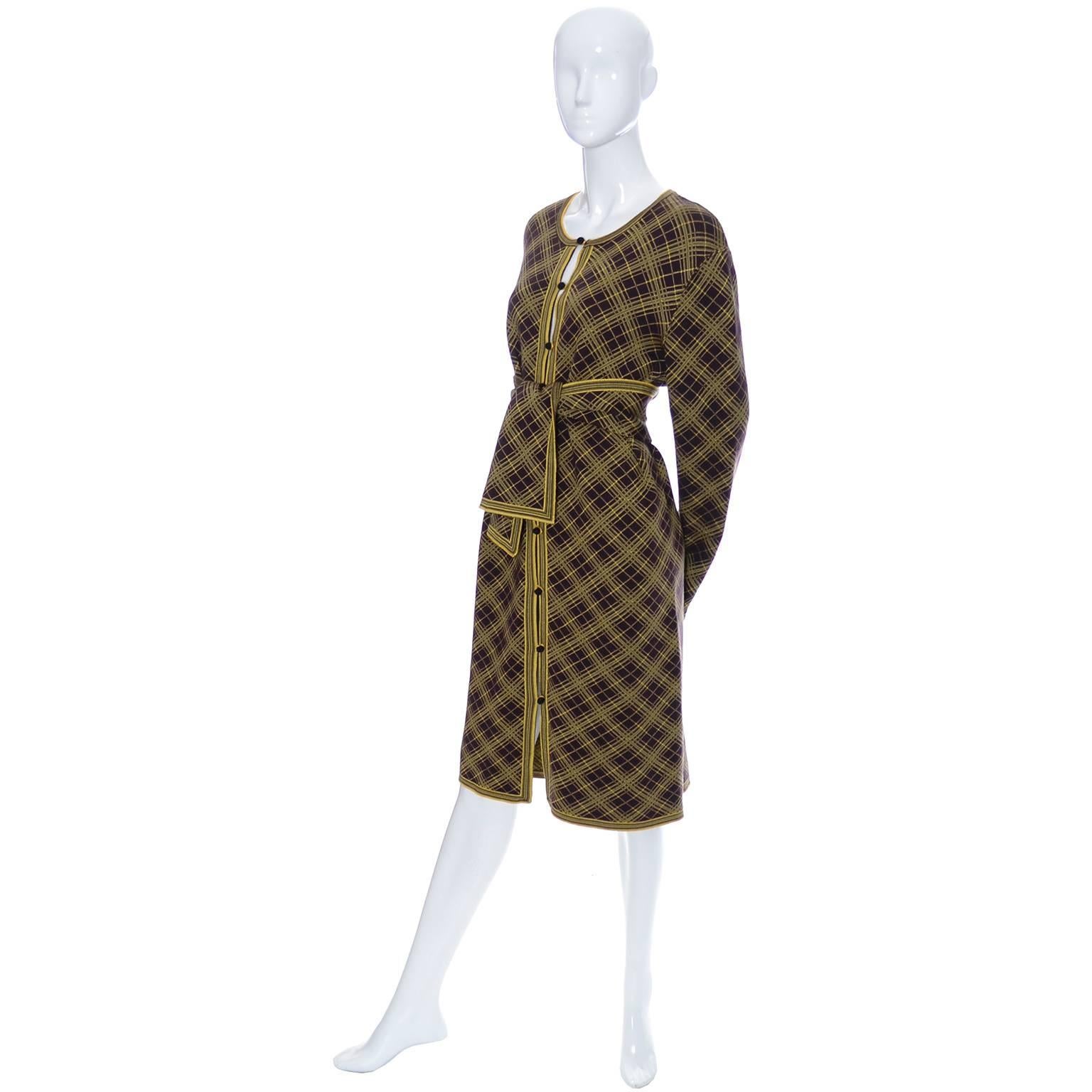 This is a fabulous 1990's unisex Moroccan inspired vintage YSL dead stock wool caftan in yellow and brown with a matching scarf and original tags. This piece comes from the YSL US archives and was never worn.  This  buttons up the front with knotted