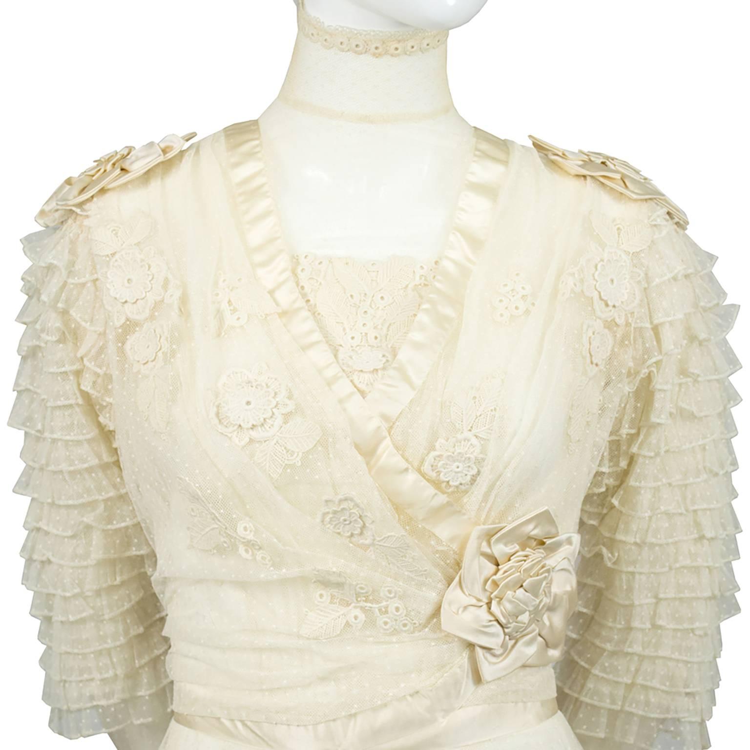 Edwardian Fine Lace Vintage Wedding Gown Veil Silk Roses Appliques In Excellent Condition In Portland, OR