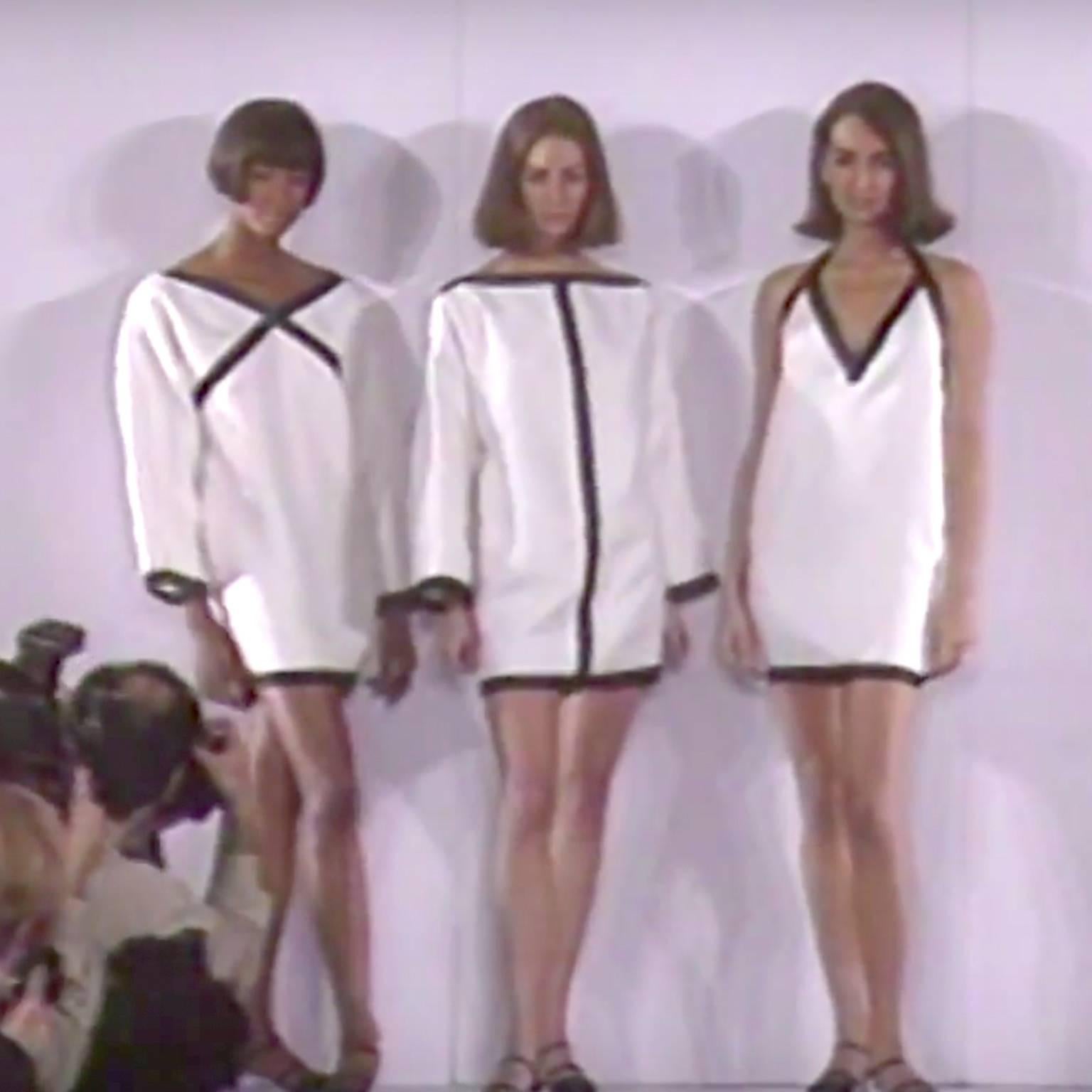 Women's Isaac Mizrahi S/S 1990 Vintage White Linen Tunic Dress w/ Black Satin Trim