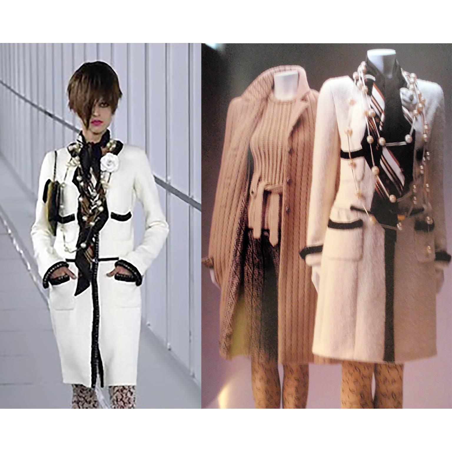 Gray Chanel 2000 Documented White Tweed Coat Black Trim Kyoto Costume Institute 8/10