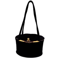 1940s Rare Collapsible Koret Vintage handbag in Black Velvet w Unique Face Clasp