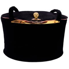 1940s Rare Collapsible Koret Vintage handbag in Black Velvet w Unique Face Clasp