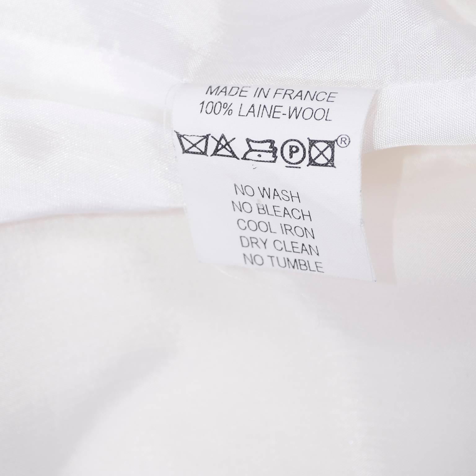Courreges Mantel aus weißer, weißer und elfenbeinfarbener Wolle mit Reißverschluss vorne und Taschen im Angebot 2