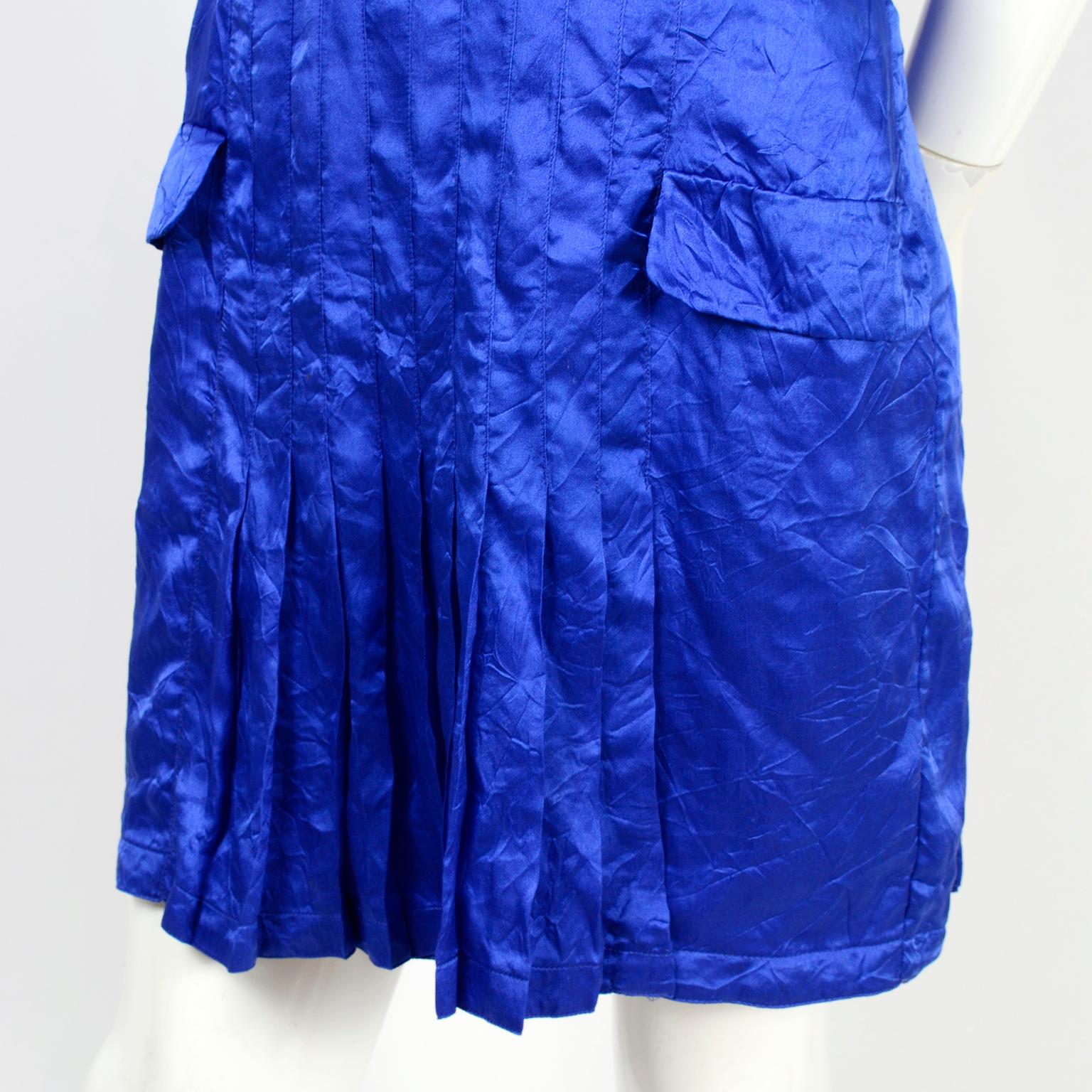Gianni Versace Couture Robe de défilé originale en soie bleue, 1994  en vente 4